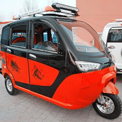 Tricycle couvert 