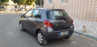 Vend Toyota yaris D4D année 2010
