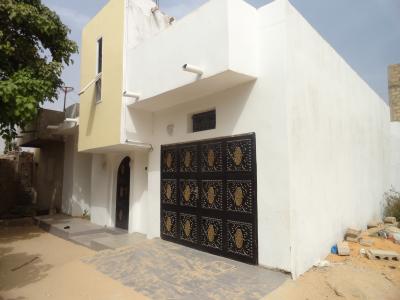 a 150mil  villa keur  massar a louer citer baka
