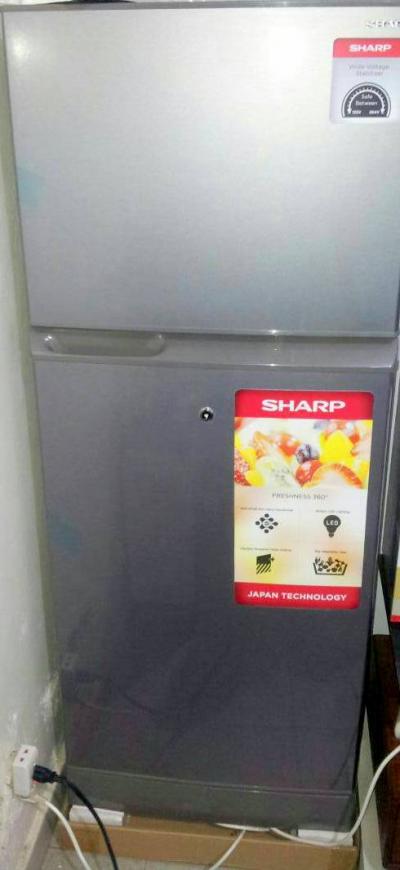 RÉFRIGÉRATEUR NO FROST SHARP 285LTR 