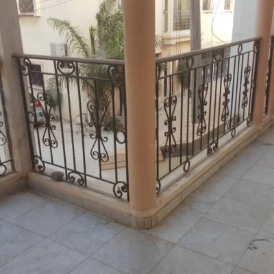 Vendre  villa R+2 à  sacré cœur 3