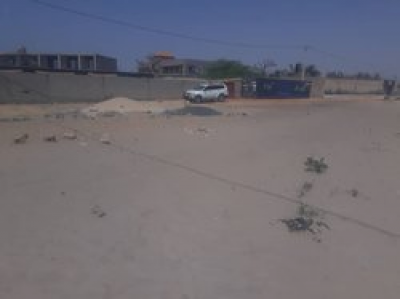 Vend Des terrains de 150m2 a Lac rose 