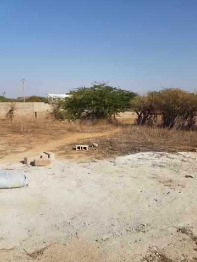 Terrain de 250m2 angle a Toubab Dialaw 