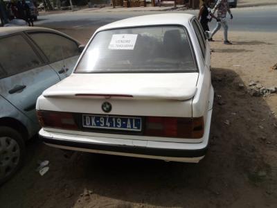 voiture occasion tres propre est robuste 