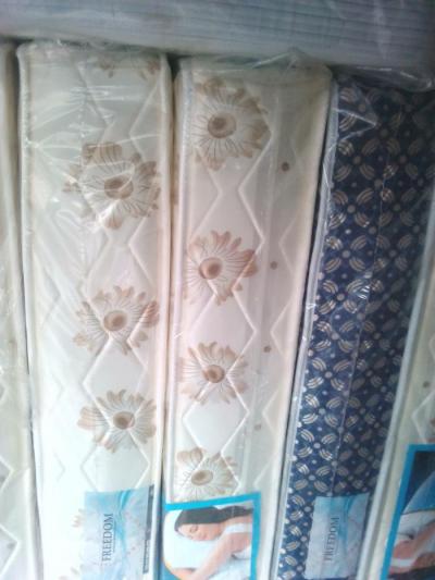 MATELAS ORTHOPÉDIQUE RESSORT