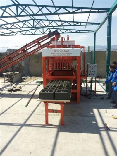 Machine a parpaing Semi-Automatique Prs 800 Bess