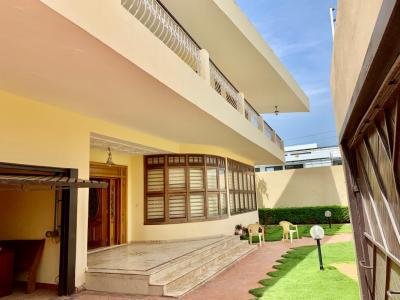 Très belle villa 5 chambres aux Almadies