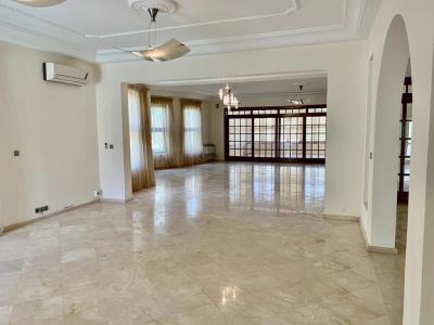 Très belle villa 5 chambres aux Almadies