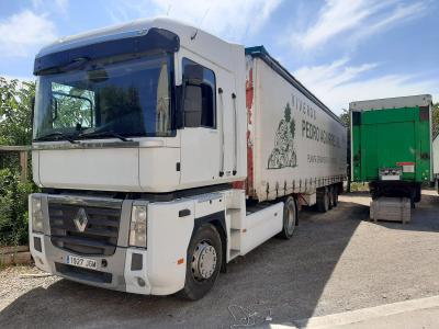 Camion marque Renault Magnum 520 à vendre