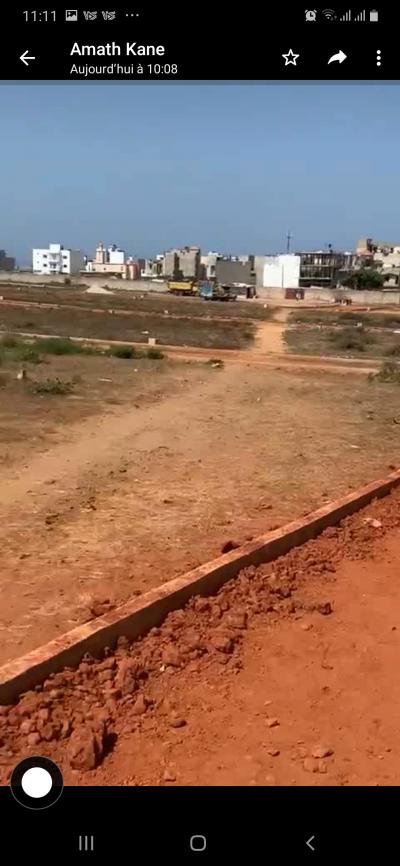 Terrain de 150m2 a la cité apix 