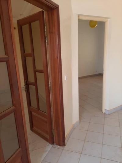 Des villas f4 a vendre a keur massar 