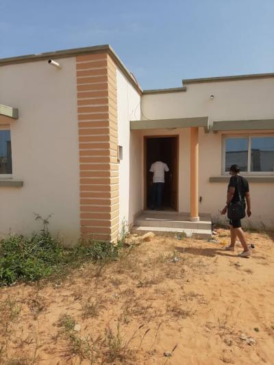 Des villas f4 a vendre a keur massar 