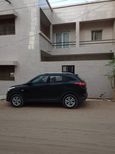 Une villa r+1 a yoff apecsy