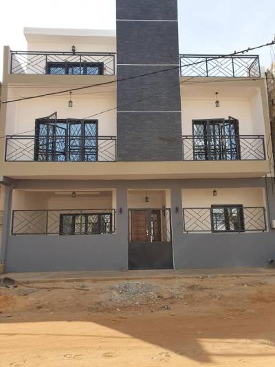 Une villa neuve  r+2 au mamelle 