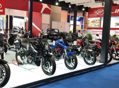 Vente de tricycles,motos et accessoires