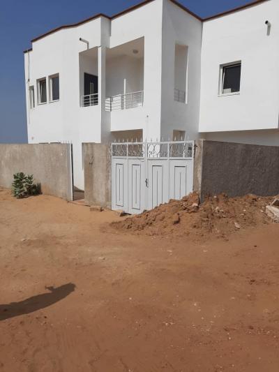 Des villas de 250m2,  f5 a bambilor 