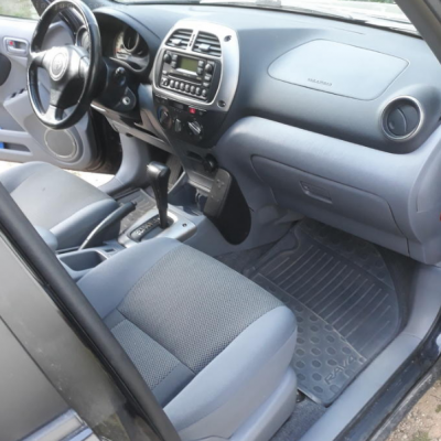 Toyota Rav4  2.0 Essence