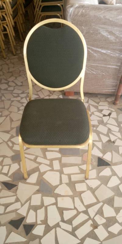 DÉSTOCKAGE CHAISES VIP BONNE QUALITÉ