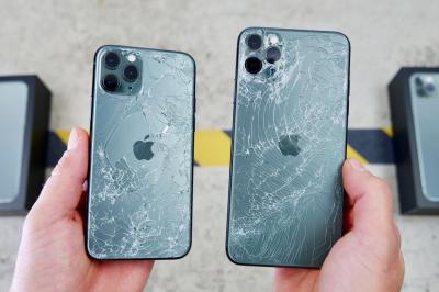 CHANGEMENT DE DOS DE SMARTPHONES