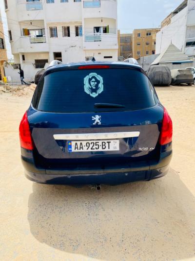 WANTER PEUGOT BREAK FULL OPTION 2011