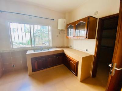 Appartement spacieux avec piscine