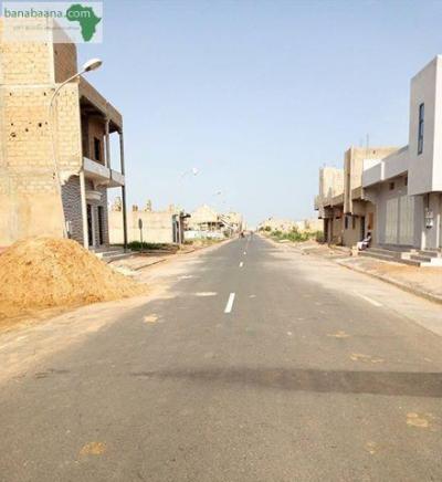 Terrain de 150m2 a la cité apix 