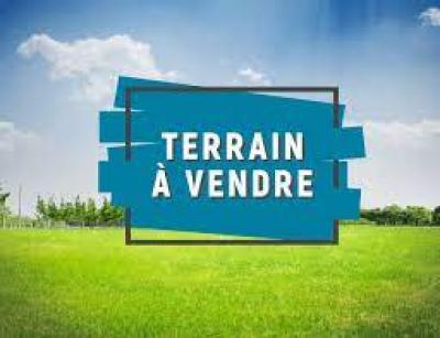 AV Un Terrain De 200 m² à DIAMALAYE 