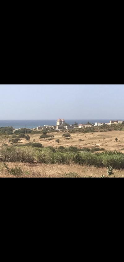 Terrain a Yènne avec vue Mer
