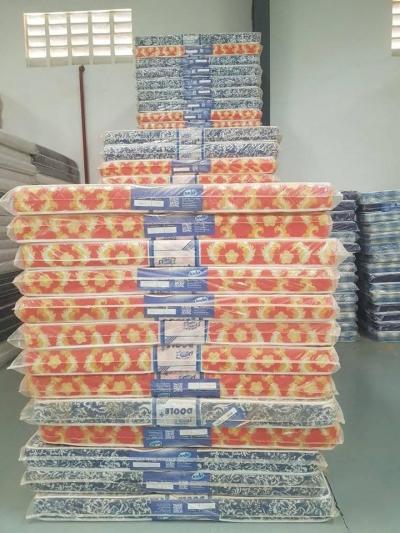 MATELAS MOUSSE EPONGE HOUSSEE