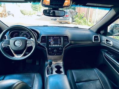 GRAND CHEROKEE 2017 A VENDRE
