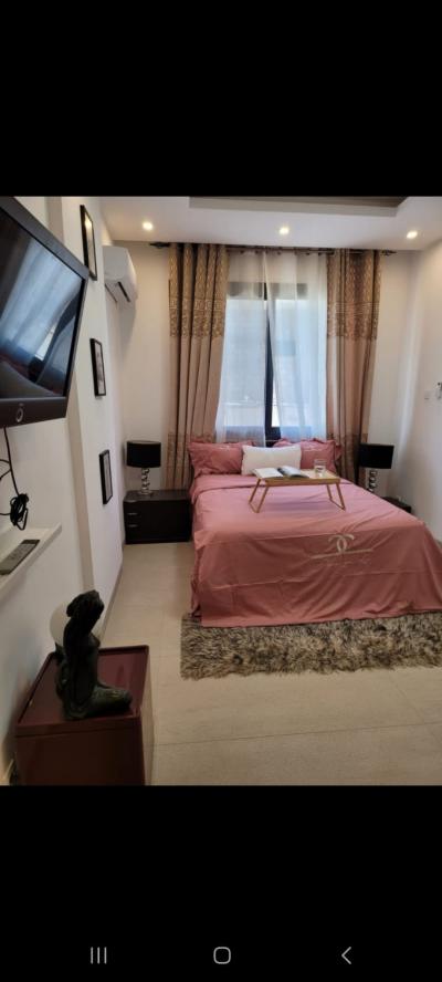 Studio meublé à louer à ngor avec piscine 