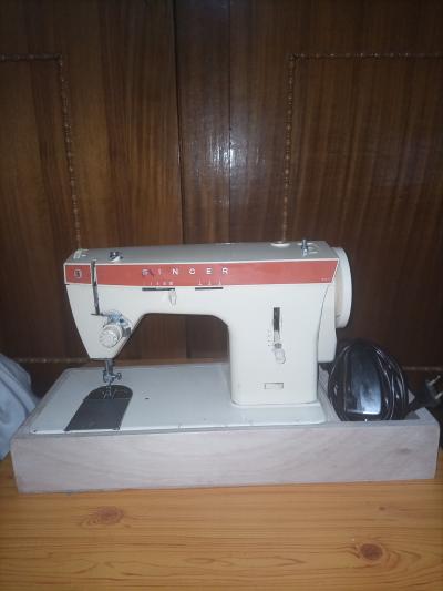 Machine à coudre 