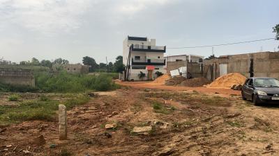 Terrain 300 mètres carrés à vendre à Saly Sén
