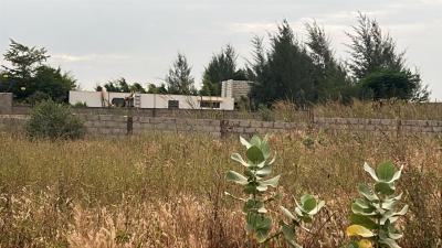 Terrains 300 mètres carrés à vendre à Guéréo