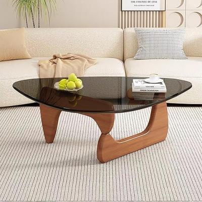 "La Table Qui Transforme Votre Salon en Galerie"